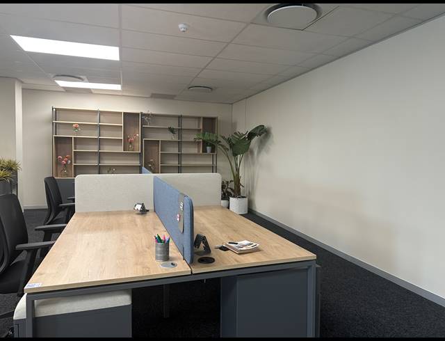 1,202.90M² OFFICE TO LET IN WOODMEAD